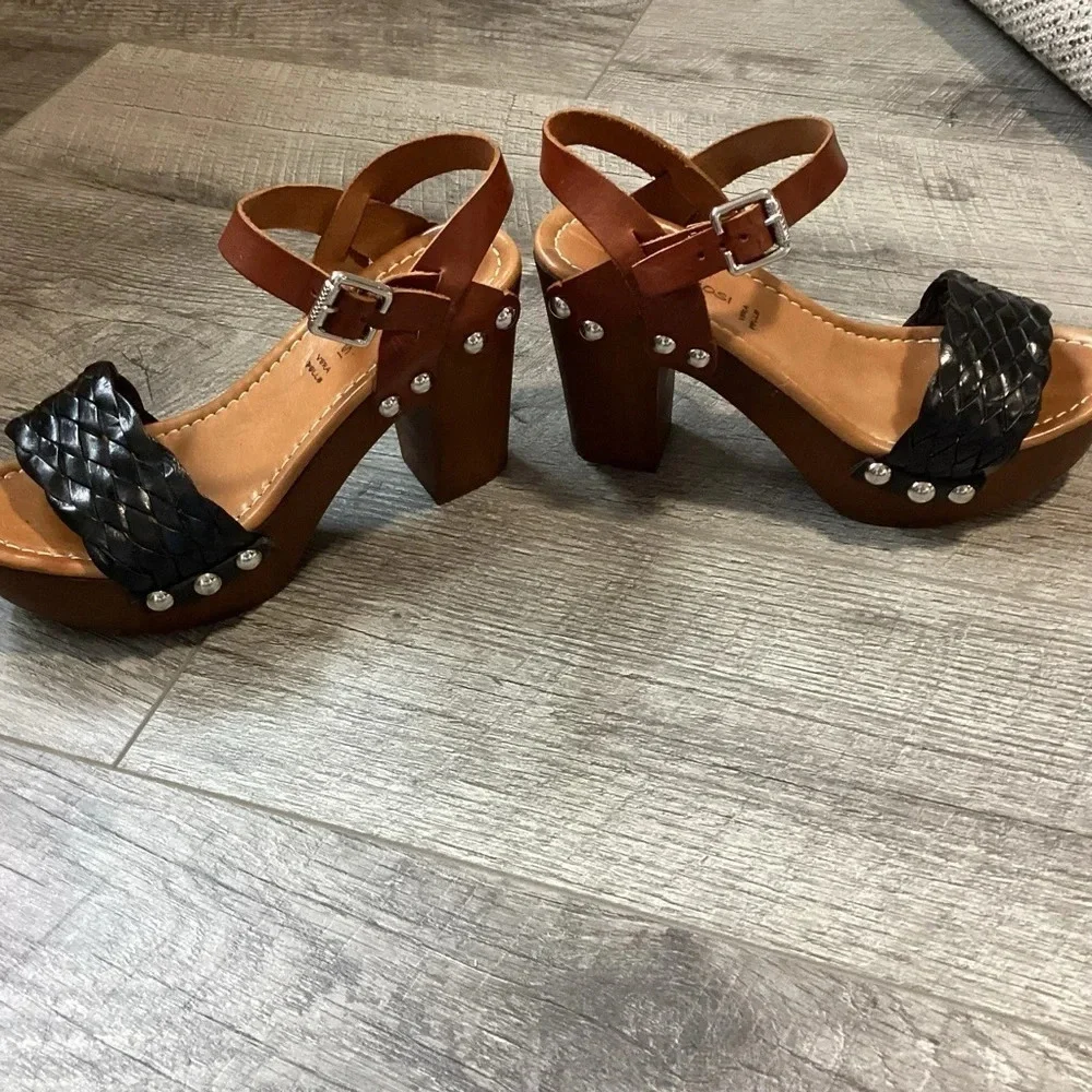 Sandro Rosi Torino Heels Size 36